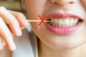 8 Sai lầm nghiêm trọng trong chăm sóc răng miệng mà mọi người hay mắc phải
